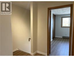 10 MONTCLAIR Crescent - 9