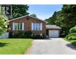 18 Clara Crescent, MLS 40745130