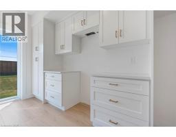 123 AMBER Street - 10
