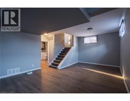 404 QUEENSWAY Street W - 19