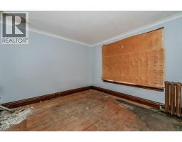 9 JOHN Street E - 12