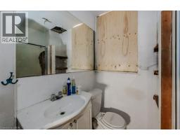 9 JOHN Street E - 16