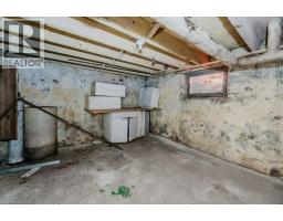 9 JOHN Street E - 20