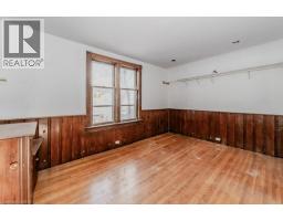 9 JOHN Street E - 25