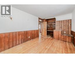 9 JOHN Street E - 26