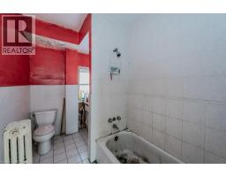9 JOHN Street E - 29