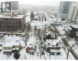 9 JOHN Street E - 37