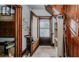 9 JOHN Street E - 8