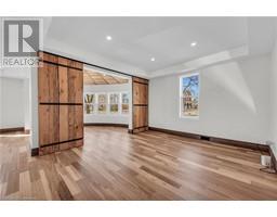 2076 MAIN Street N - 13