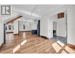 2076 MAIN Street N - 16