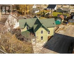 2076 MAIN Street N - 2