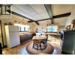 111 RIVERBANK Drive N - 11