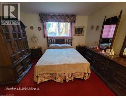 111 RIVERBANK Drive N - 30