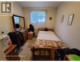 111 RIVERBANK Drive N - 33