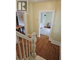 25 CLARENCE Place - 10