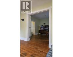 25 CLARENCE Place - 18