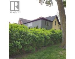 25 CLARENCE Place - 26