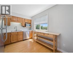 641 GRANGE Crescent - 10