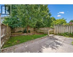641 GRANGE Crescent - 26