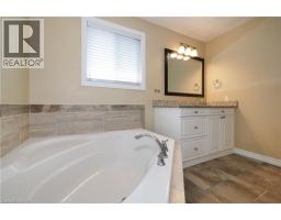 39 MARKWOOD Drive - 22