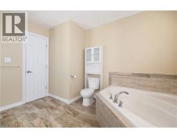 39 MARKWOOD Drive - 24