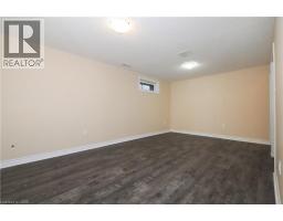 39 MARKWOOD Drive - 32