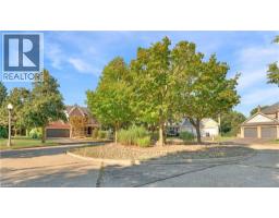 19 HUNTINGWOOD Court - 47