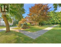 19 HUNTINGWOOD Court - 48
