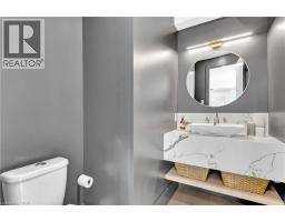 1060 WALTON Avenue - 18