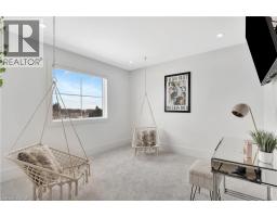 1060 WALTON Avenue - 30