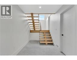 1060 WALTON Avenue - 34