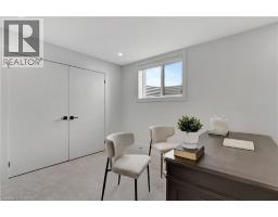 1060 WALTON Avenue - 40