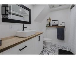 1199 LAKESHORE Road - 23