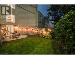 60 ELMSDALE Drive UnitNo. 35 - 33