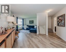 60 ELMSDALE Drive UnitNo. 35 - 7