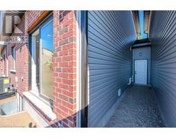 423 WOOLWICH Street - 36