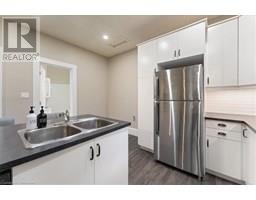 24 ROSE Avenue - 15