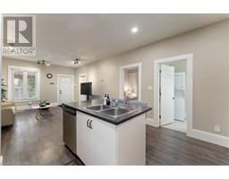 24 ROSE Avenue - 16