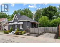 24 ROSE Avenue - 2