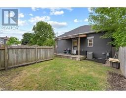 24 ROSE Avenue - 29