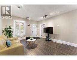 24 ROSE Avenue - 6