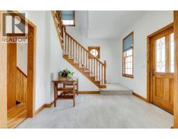 483 MAIN Street W - 20