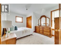 483 MAIN Street W - 21