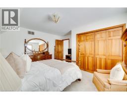 483 MAIN Street W - 24