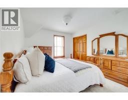483 MAIN Street W - 25