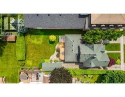 483 MAIN Street W - 41
