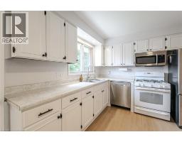 8 ROBROY Court - 11