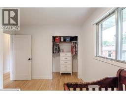 8 ROBROY Court - 17