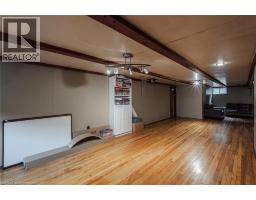 8 ROBROY Court - 26