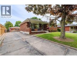 8 ROBROY Court - 4